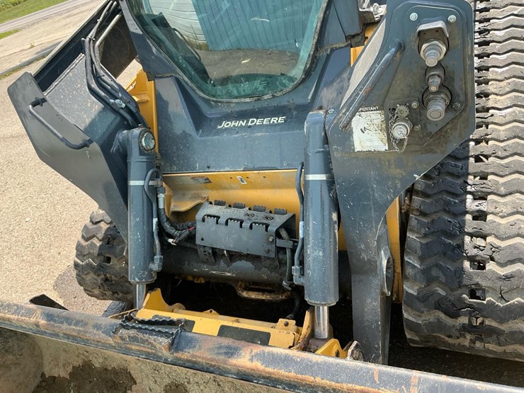 2019-deere-333g-image-13