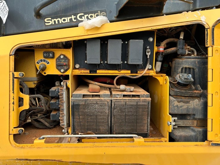 2018-deere-650k-image-16