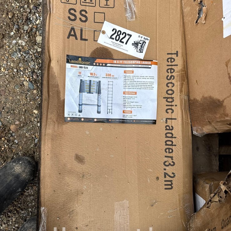 2827 - TELESCOPING LADDER - 10.5'