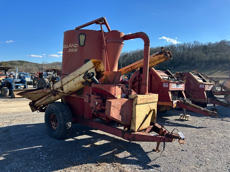 new-holland-358-image-2