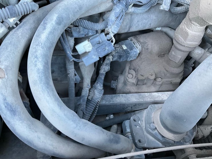 2012-takeuchi-tl10-image-71