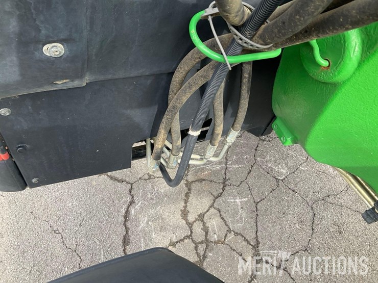 2024-john-deere-6r-155-image-40