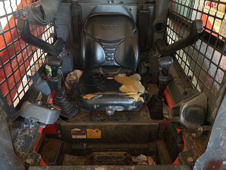 2016-kubota-ssv75-image-13