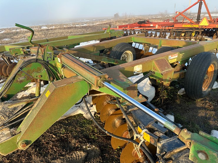 john-deere-630-image-42