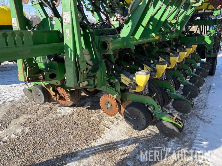 2006-john-deere-1790-image-14