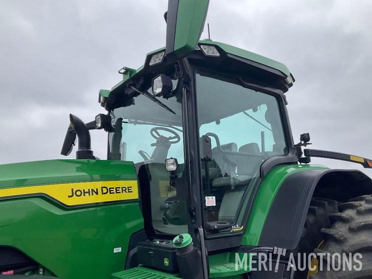 2023-john-deere-8r-370-image-43