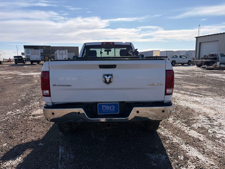 2012-dodge-ram-2500-image-8