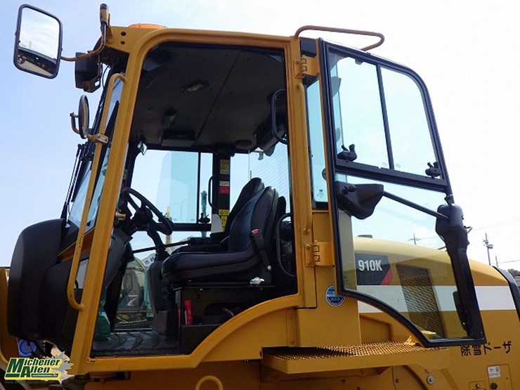 2014-caterpillar-910k-image-10