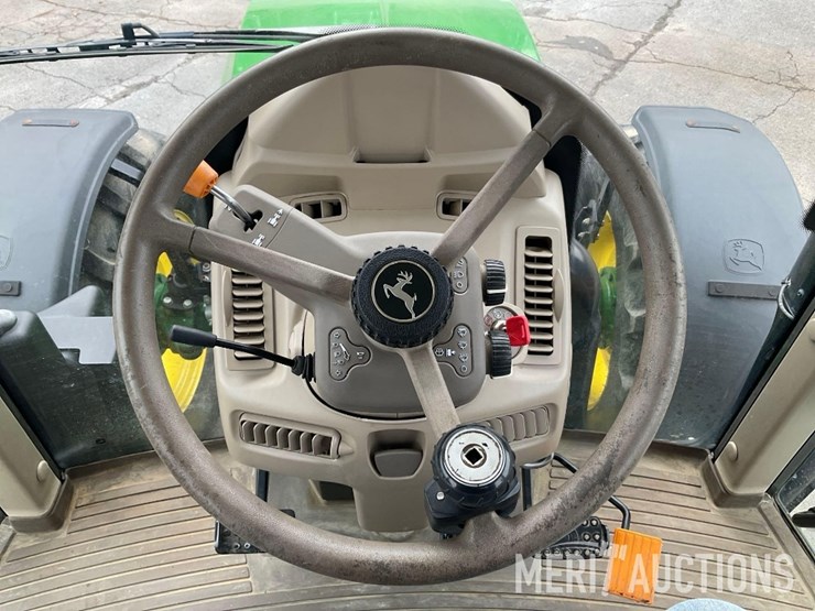 2021-john-deere-6110m-image-52