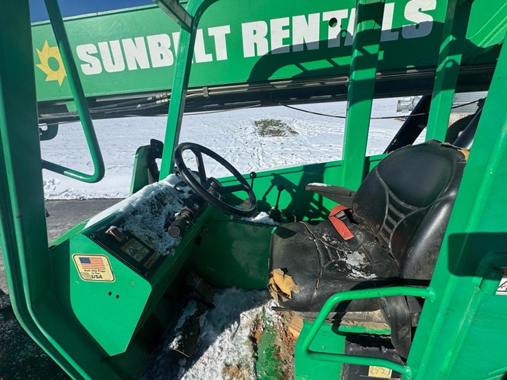 2013-sky-trak-6042-image-35