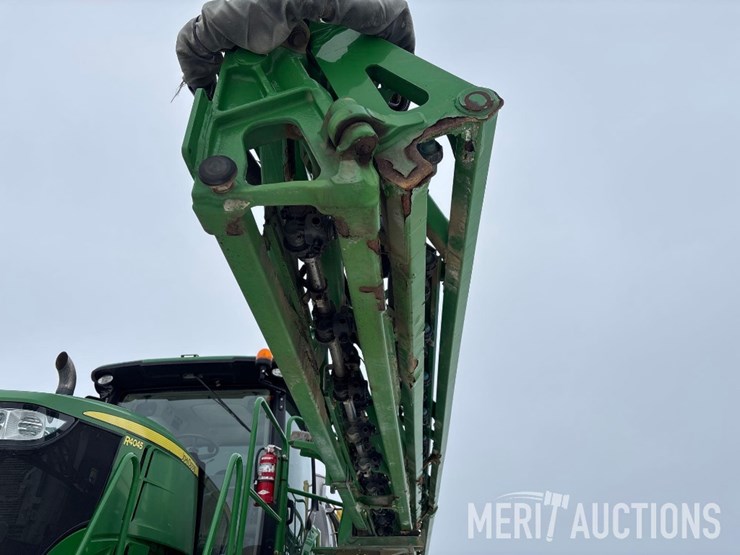 2018-john-deere-r4045-image-12
