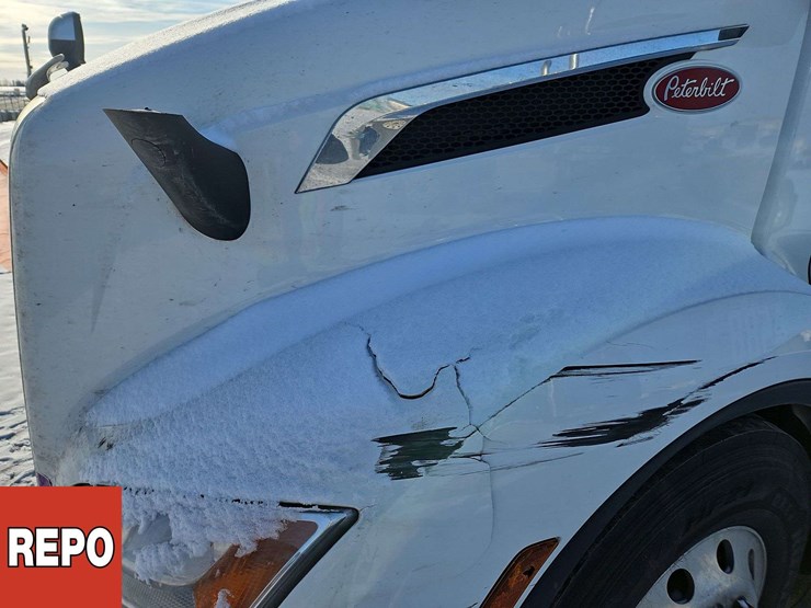 2024-peterbilt-579-image-51