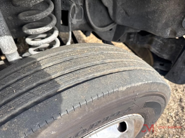 2015-ford-f450-xl-image-15