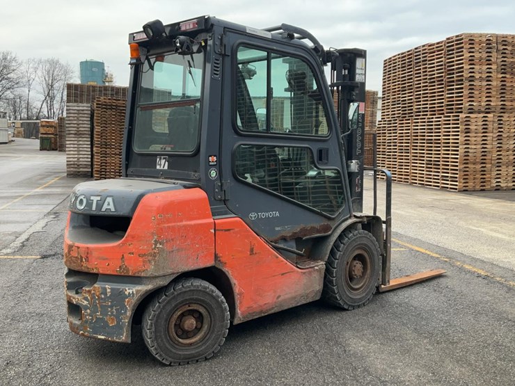 2018-toyota-8fdu25-image-5