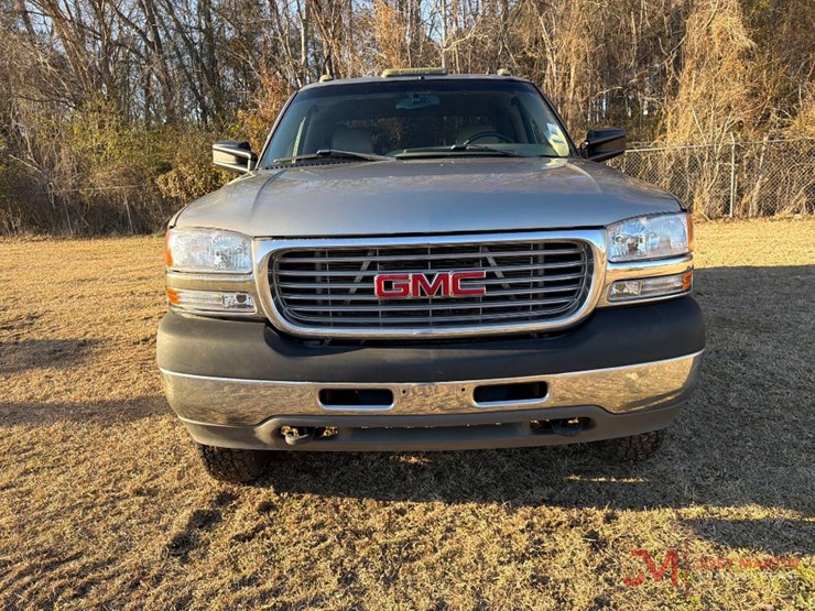 2001-sierra-3500-pickup-truck-image-8