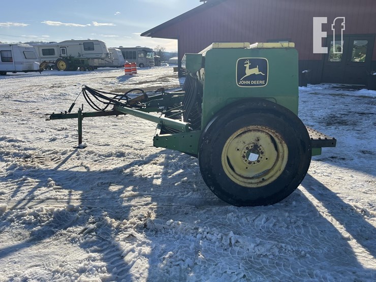 1989-john-deere-8300-image-2