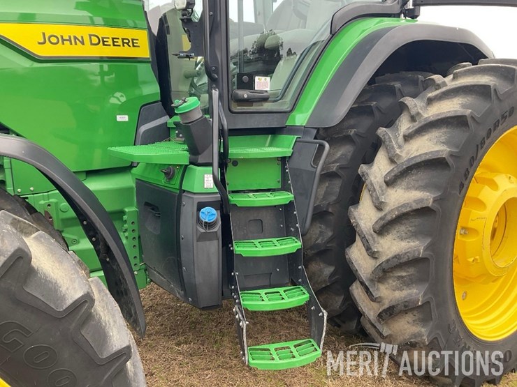 2023-john-deere-8r-370-image-17