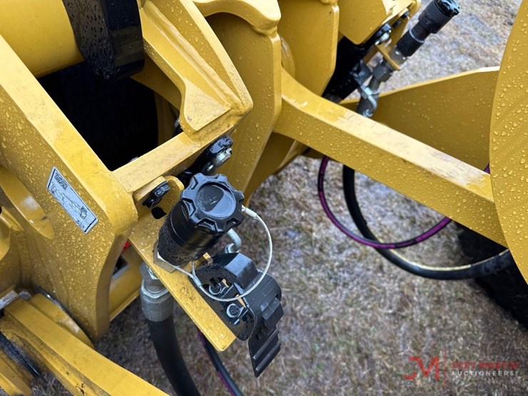 caterpillar-926-image-9