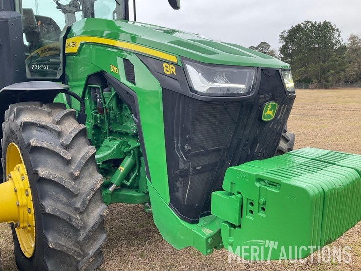 2023-john-deere-8r-370-image-43