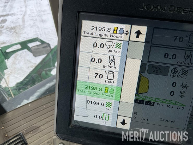2015-john-deere-r4038-image-47