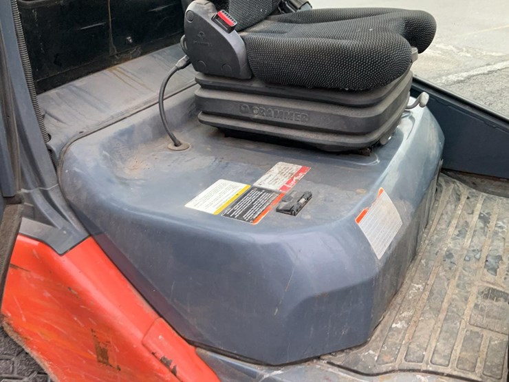 2018-toyota-8fdu25-image-25