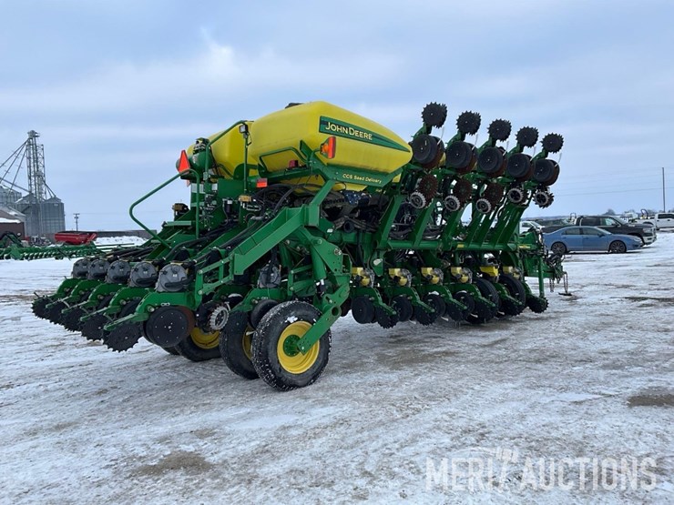 2012-john-deere-1790-image-5