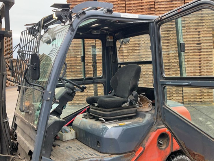 2018-toyota-8fdu25-image-14