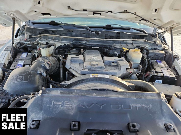 2015-ram-5500-4x4-s/a-service-truck-image-29