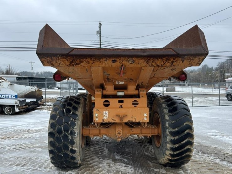 2005-case-330-image-4