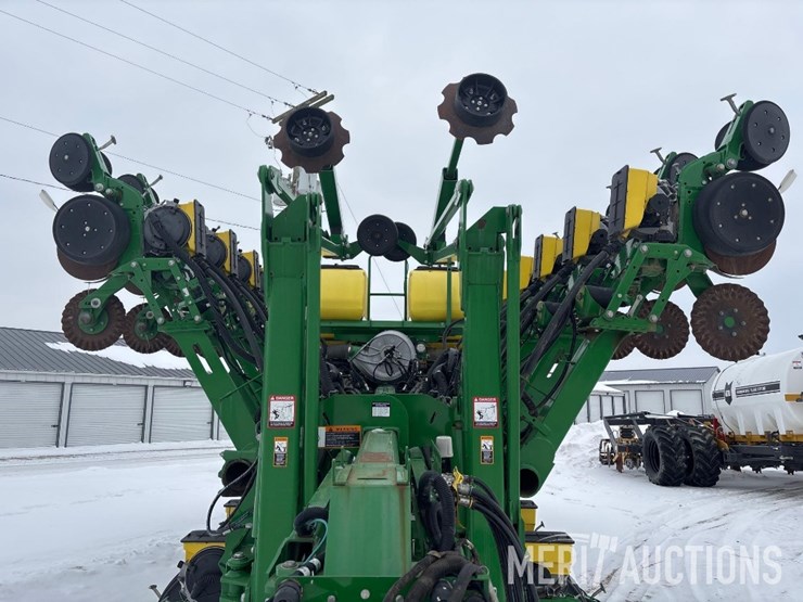 2020-john-deere-1795-image-9