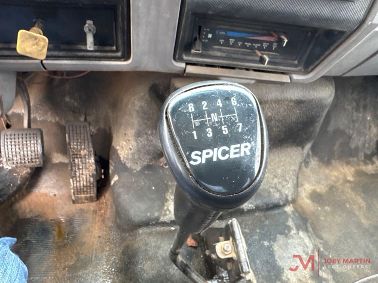 1998-ford-f-series-service-truck-image-31