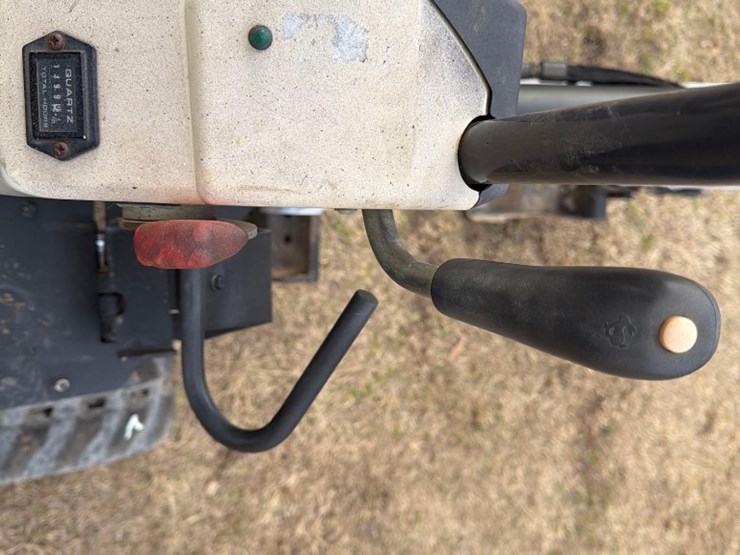 2018-bobcat-e10-image-19