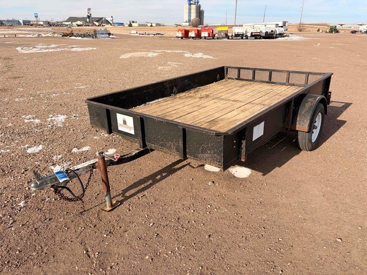 2013-custom-trailer-image-1