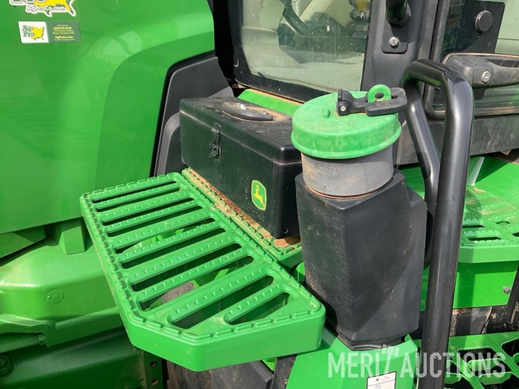 2024-john-deere-8r-410-image-44