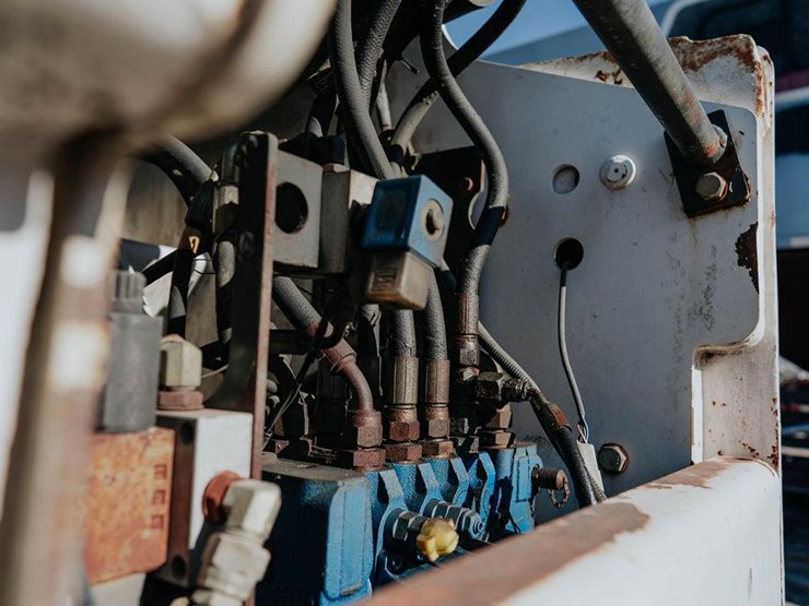 2005-bobcat-v723-image-39