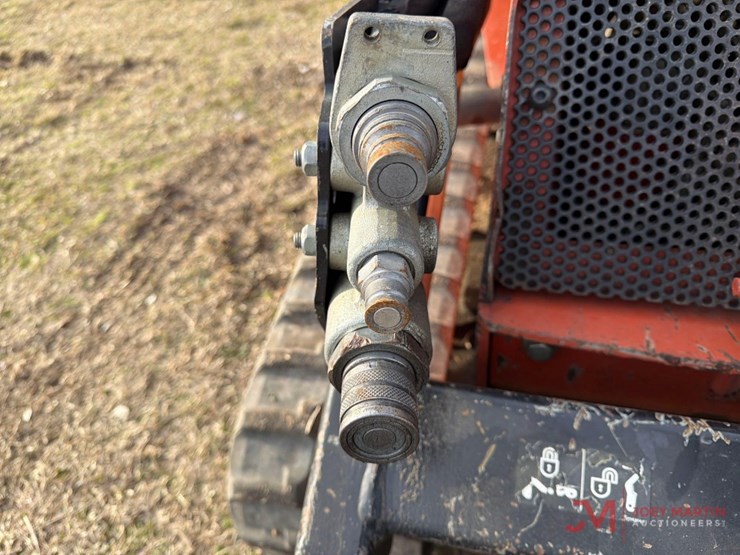 2019-ditch-witch-sk800-image-9