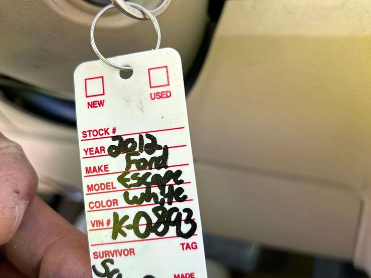 2012-ford-escape-image-29