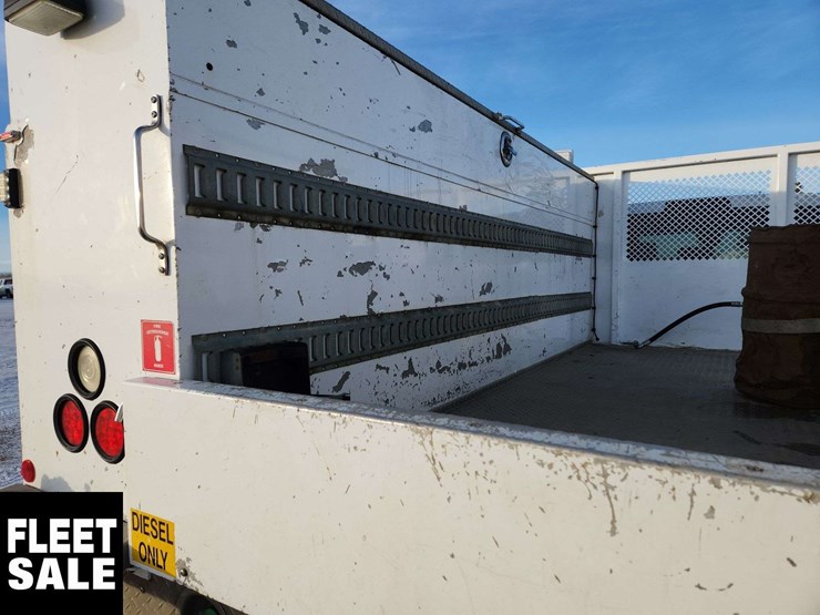 2015-ram-5500-4x4-s/a-service-truck-image-50