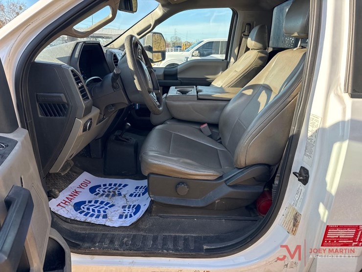 2017-ford-f550-xl-image-25