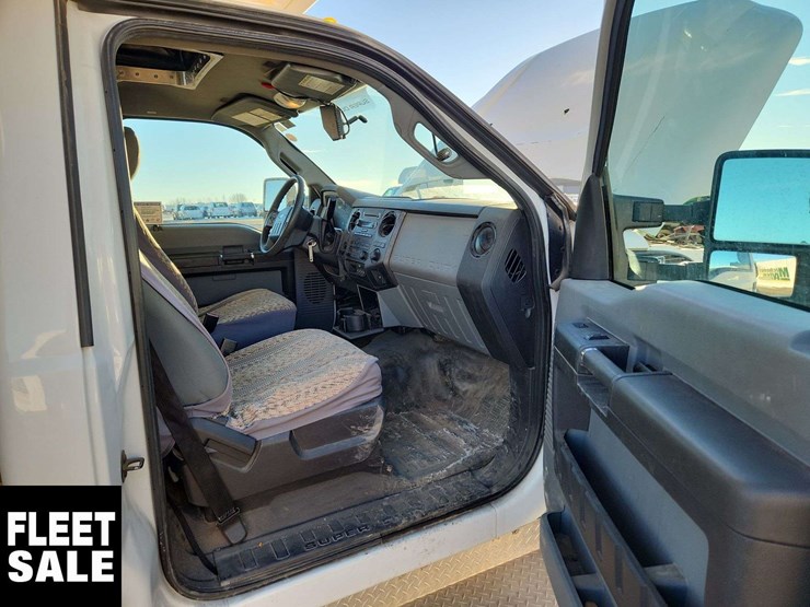 2012-ford-f550-image-41