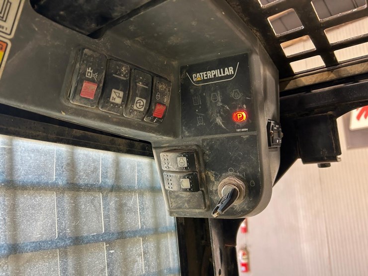 caterpillar-257b-image-21