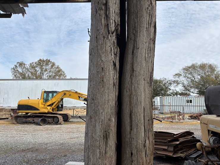 #382-•-lot-of-4-15+-ft-antique-reclaimed-cypress-beams-image-3