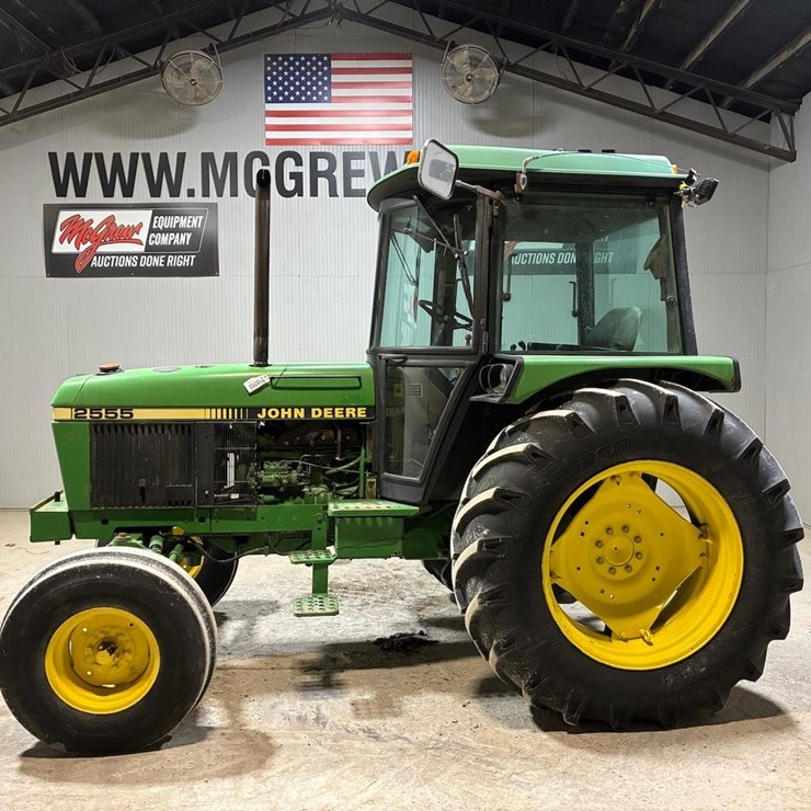 JOHN DEERE 2555