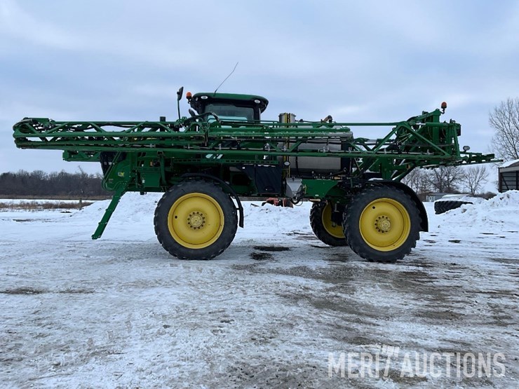 2015-john-deere-r4038-image-2