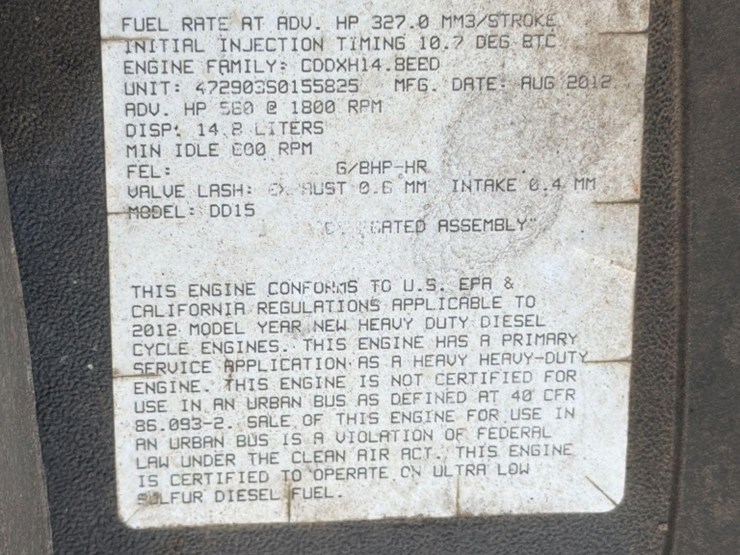 2013-freightlinerday-cab-truck-tractor-image-20