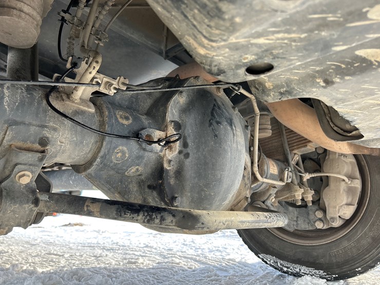 2021-ford-f550-image-42