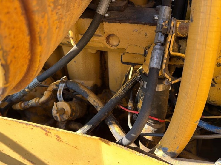 1979-caterpillar-d5b-image-22