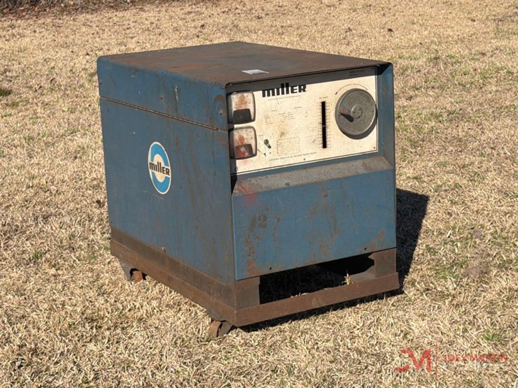 miller-cp-250ts-electric-welder-image-1