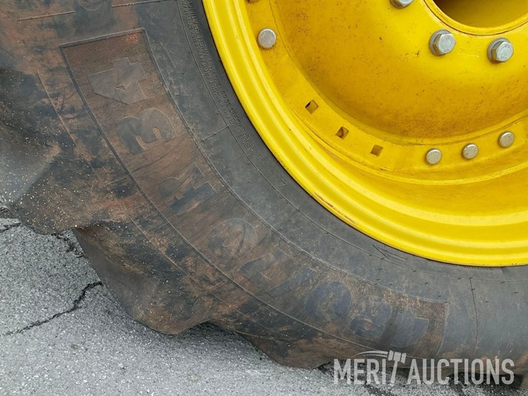 2024-john-deere-8r-410-image-21