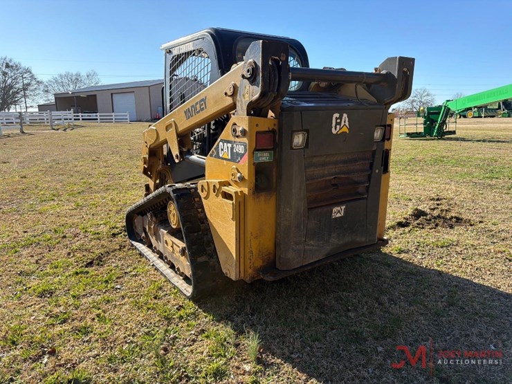 2018-caterpillar-249d-image-4